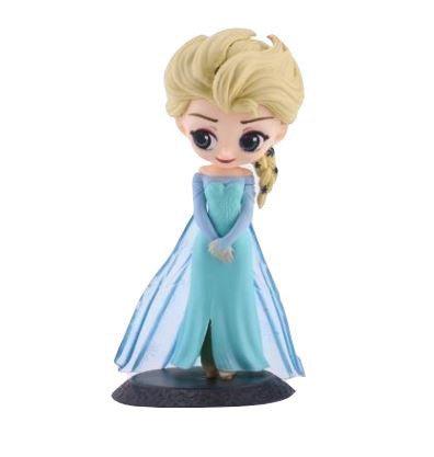 Elsa shy hands locked Q posket